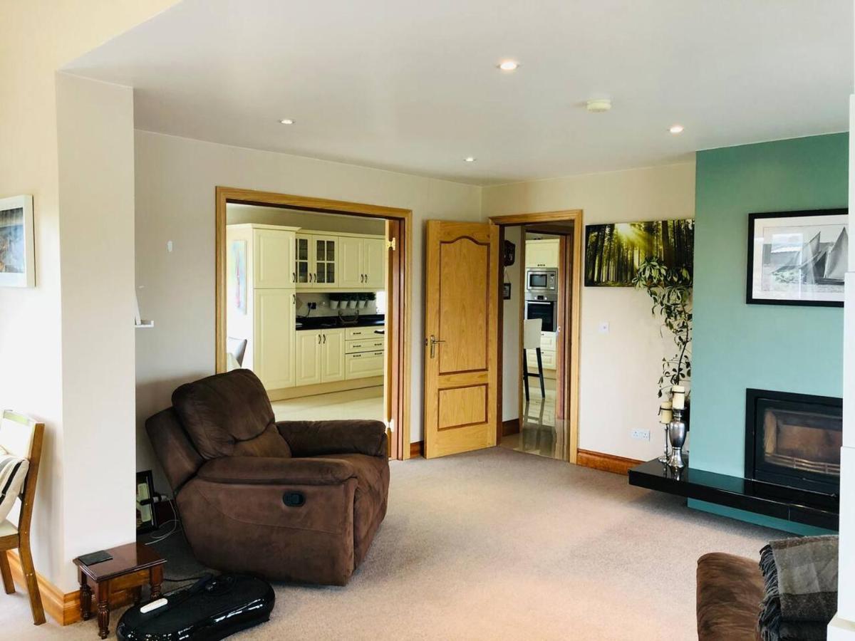 Connemara. 3 Bedroom, 8 Bed, Holiday Home Galway Eksteriør bilde