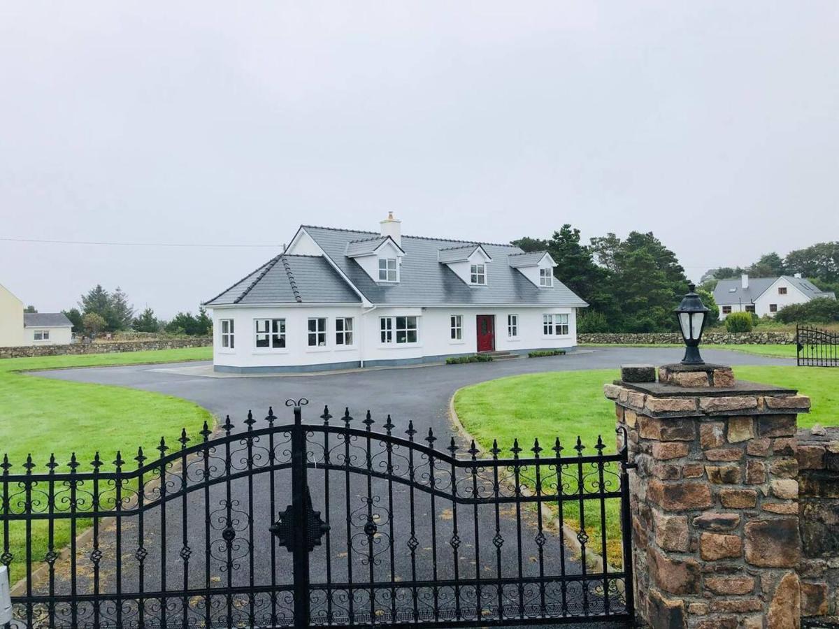 Connemara. 3 Bedroom, 8 Bed, Holiday Home Galway Eksteriør bilde