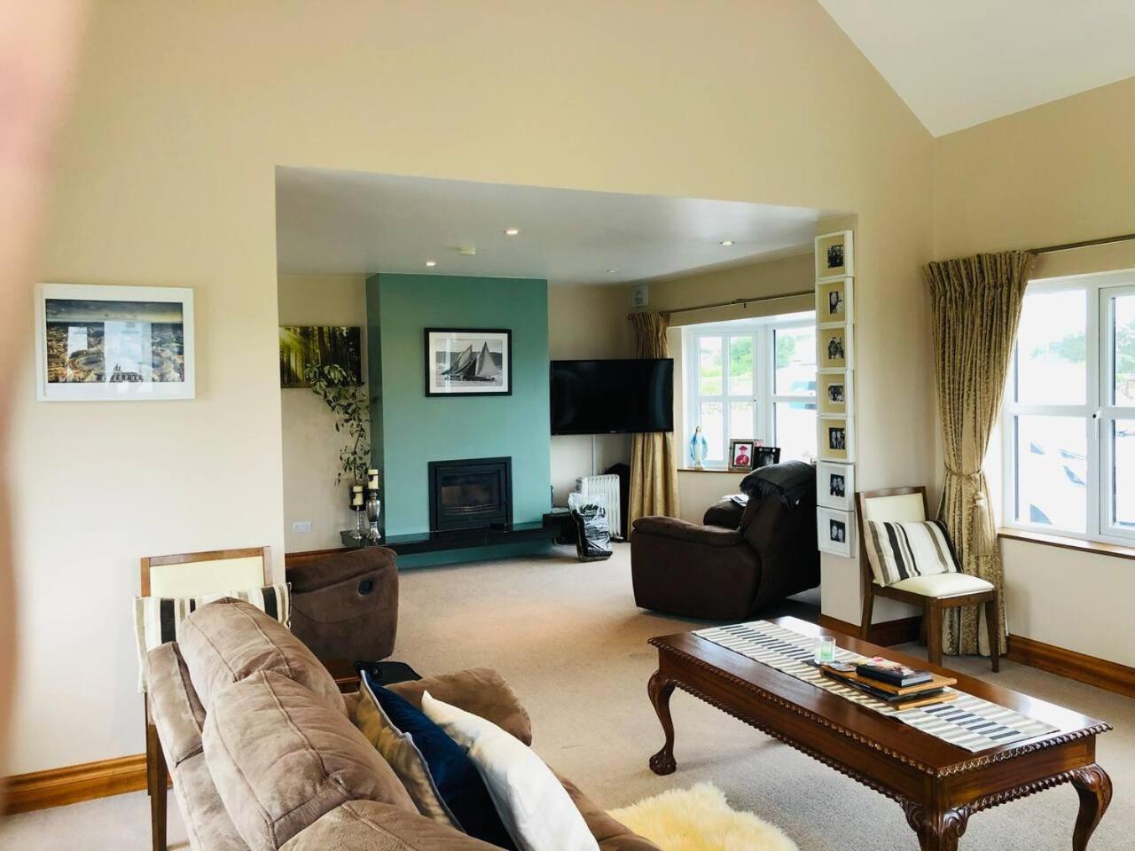 Connemara. 3 Bedroom, 8 Bed, Holiday Home Galway Eksteriør bilde