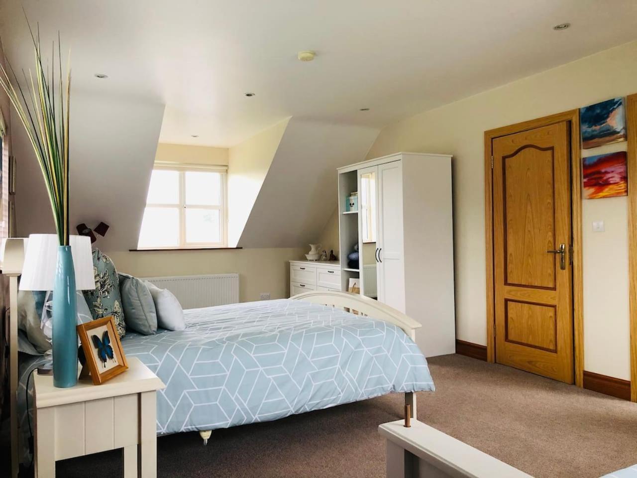 Connemara. 3 Bedroom, 8 Bed, Holiday Home Galway Eksteriør bilde